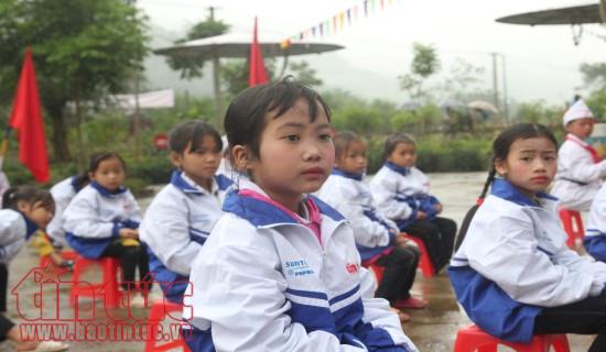 Trao áo ấm cho học sinh tại vùng cao Hà Giang ảnh 3